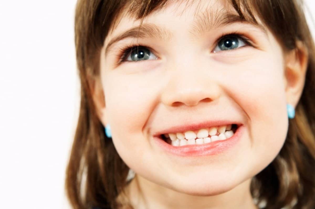 Зубы маленьких детей под глазами фото